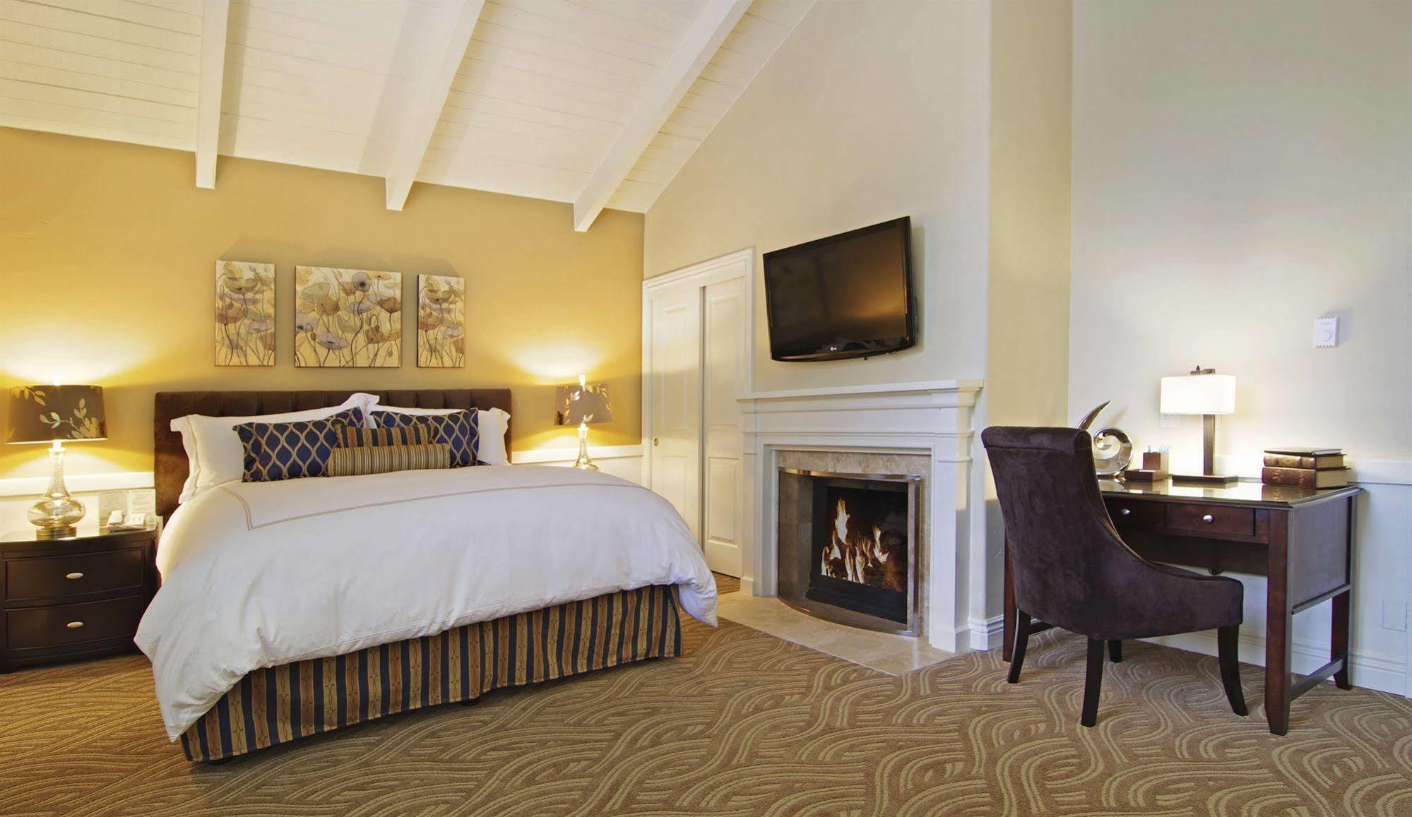 Carriage House Inn Carmel-by-the-Sea Exterior foto